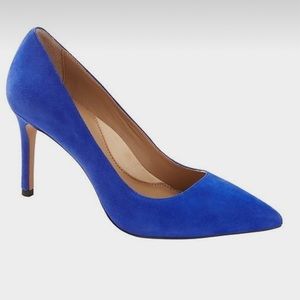 Banana Republic Madison 12-Hour Pump in Cobalt Blue Suede size 7